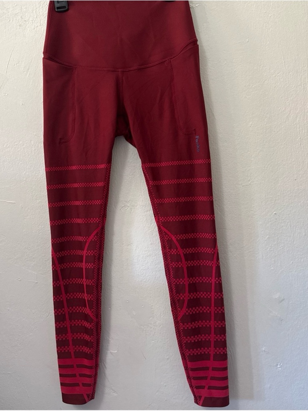 Fanka burgundy body sculpting leggings Size S #activewear #leggings